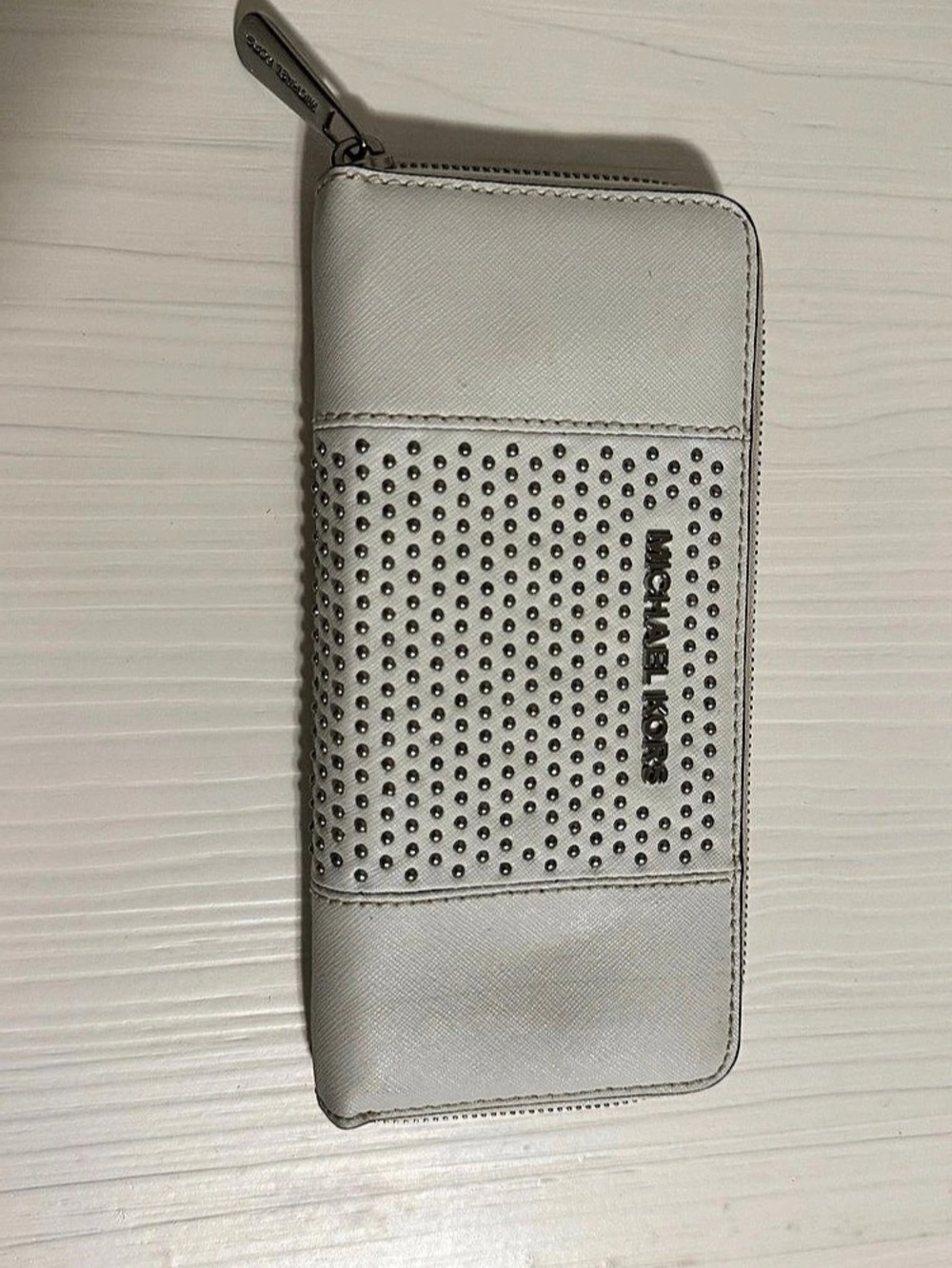 Michael Kors Jet Set Travel Studded Zip Around Continental Wallet White